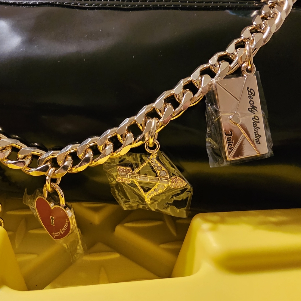 Juicy Couture Exclusive Liquorice Love Comes Softly Shoulder Bag! - Picture 4 of 9